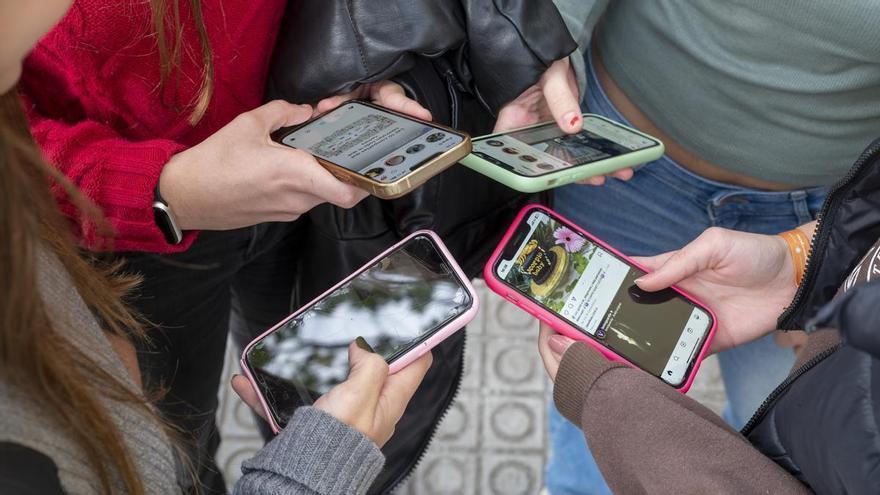 El apagón eléctrico genera problemas generalizados en las conexiones telefónicas y el acceso a internet