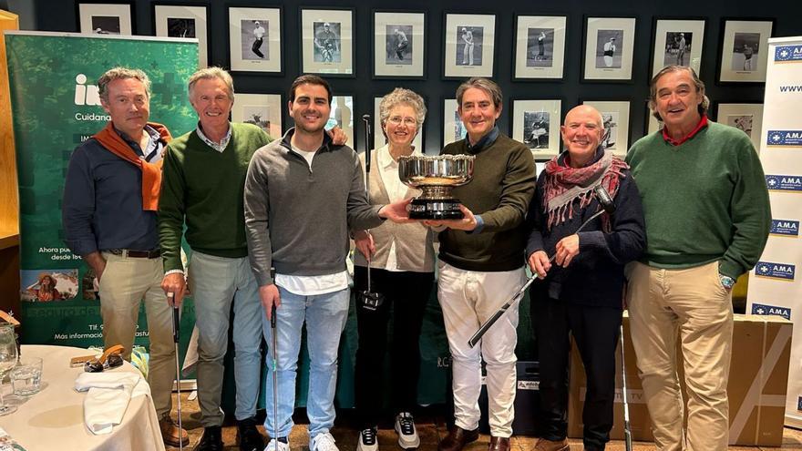 Cabueñes se impone en Gijón en el torneo de golf de médicos: «Es un deporte muy social, con muchos beneficios»