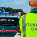 La Guardia Civil extrema la vigilancia y está comprobando que lleves este artilugio obligatorio debajo del asiento de tu coche