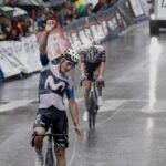 Espectacular victoria de Iván García Cortina en la segunda etapa de la Vuelta Ciclista a Asturias, que cambia de líder