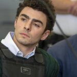 Luigi Mangione, acusado formalmente de asesinato con arma de fuego y tres cargos más