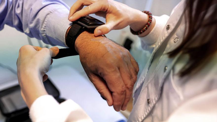 Prueban un nuevo sistema para detectar apneas del sueño sin pasar por el hospital