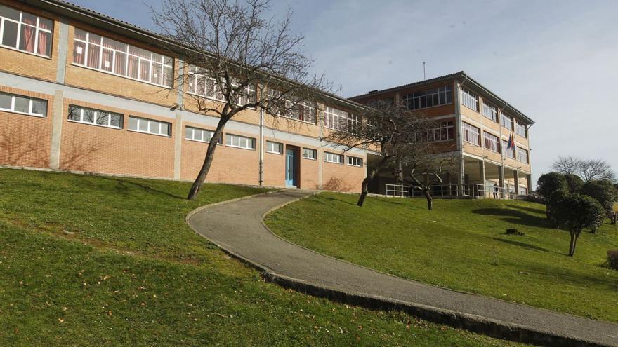 El colegio de Pando será del todo accesible desde el exterior en dos meses