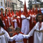 EN IMÁGENES: La lluvia y el granizo obligan a suspender la procesión de San Pedro de Rivero