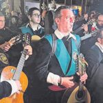 Procesión de la Madrugá organizada por la Hermandad de los Estudiantes de Oviedo