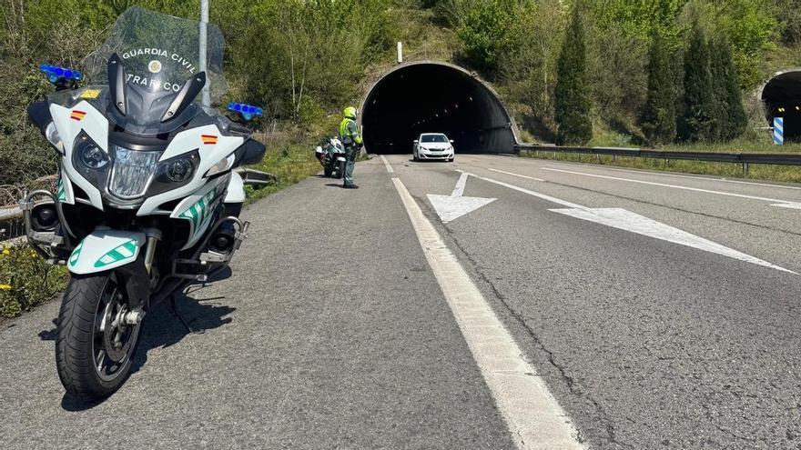 «Cazados» dos conductores a casi 200 km/h por un túnel de Mieres con solo unos segundos de diferencia