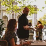 El brindis de Berria copa a copa en la Puerta de Alcalá