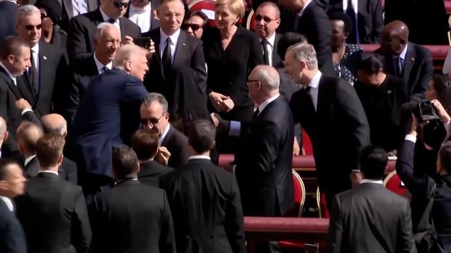El inesperado gesto de Donald Trump a Felipe VI en el funeral del Papa Francisco