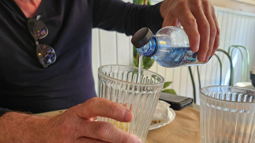¿Qué había en la consumición de Pablo, el empresario que sufrió quemaduras internas tras pedir un agua con gas?