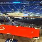 La noche en el palco del Movistar Arena con los afectados que quedaron atrapados en Madrid