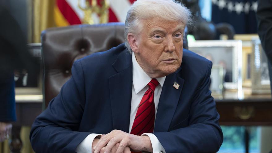 Trump dice que «no tiene intención» de despedir al presidente de la Fed, pero quiere tipos de interés más bajos