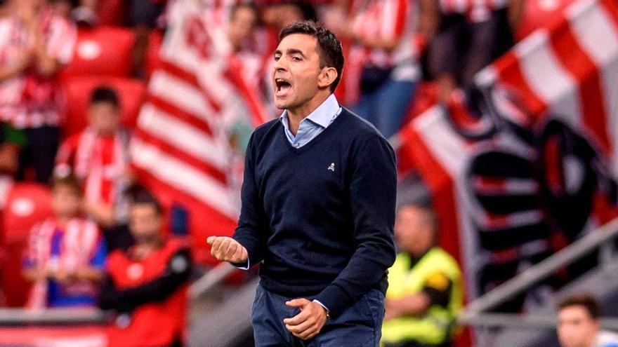 El Sporting ultima la llegada de Asier Garitano para salvar al club del descenso