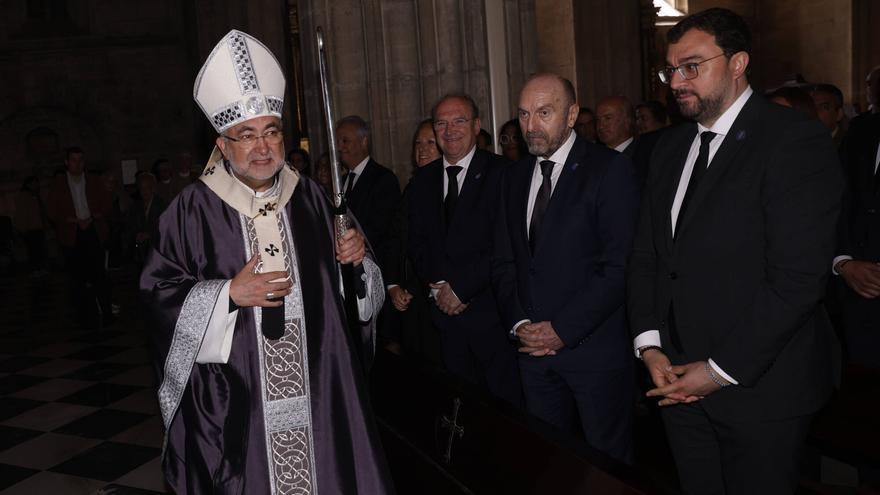 Jesús Sanz, en el funeral por el Papa Francisco en la Catedral de Oviedo: “El Papa tenía sus luces y sombras, sus errores y aciertos, sus gracias y pecados”