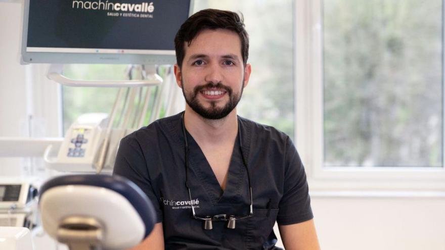 «Recuperar los dientes en 24 horas sin dolor, aunque tengas poco hueso, es posible gracias a la implantología avanzada»