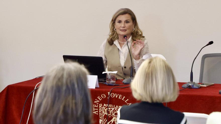 Charla de la psicóloga Isabel Menéndez Benavente en el Ateneo Jovellanos