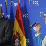 El líder del PP europeo, desde València: «El competidor no es el centro izquierda, son los extremos»