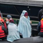 El Reino Unido reduce a la mitad la inmigración neta tras endurecer la concesión de visados