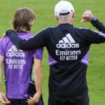 El Bernabéu se despide de 78 títulos y persigue la Bota de Oro para Mbappé