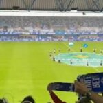 VÍDEO: La Banda de Gaitas de Aviles interpreta el himno de Asturias bajo la lluvia