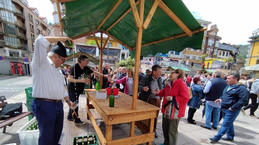 Trece llagares participarán en el festival de la sidra de Sotrondio, que acabará con «Tekilazo»