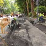 Cambian la red eléctrica del centenario parque de Sama para evitar averías