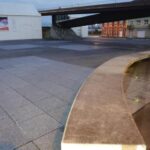 Sorprenden a un joven «realizando pintadas» en la antigua Pescadería: esta es la sanción a la que se enfrenta