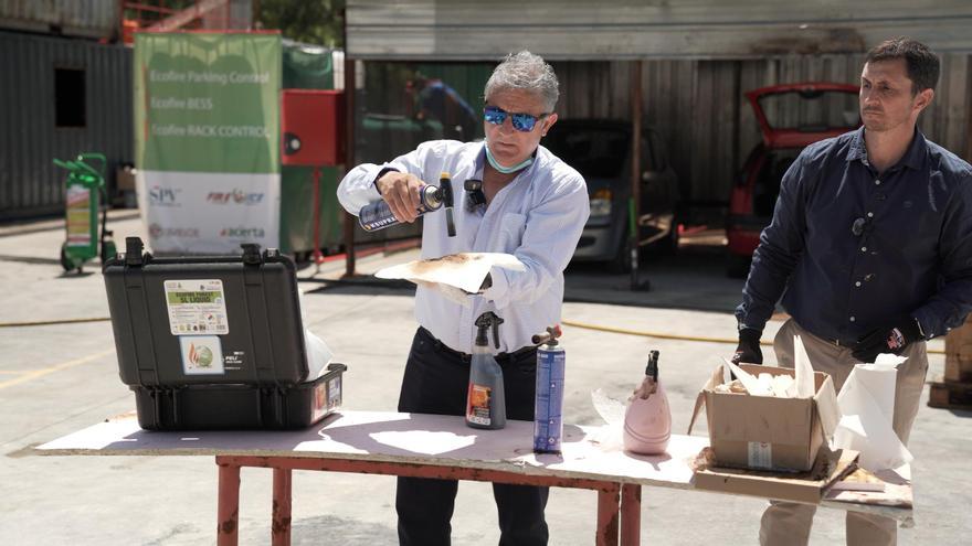 El inventor aragonés que acabará con los incendios de los coches eléctricos: «Tiene que llegar a todos los edificios oficiales»