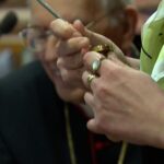 Así se destruyó el Anillo del Pescador y los sellos del papa Francisco antes del Cónclave