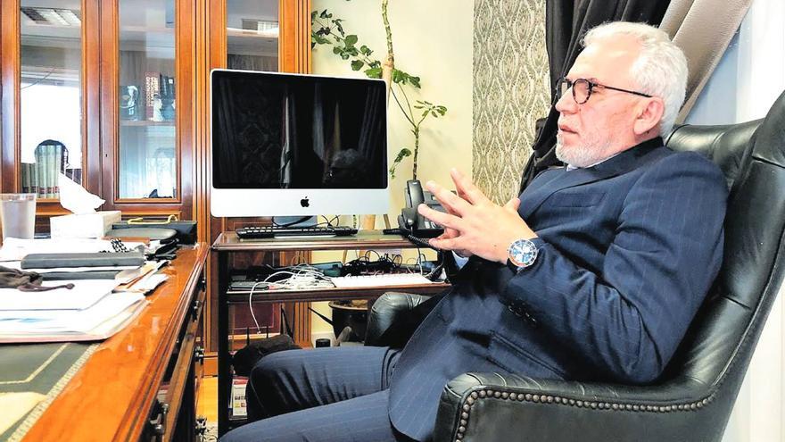 Derbah grabó la cita con Matos para introducirle en la trama con favores