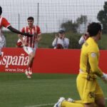 Gran victoria (2-0) en la ida de la primera eliminatoria por el acenso a Segunda Federación: El Sporting Atlético, más cerca