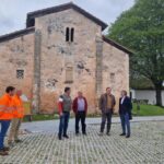 La obra de la carretera de Priesca avanza y se centra en el pavimento