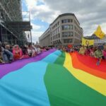El desfile del Orgullo de Bruselas 2025 celebra la unidad y los derechos LGBTQIAP+