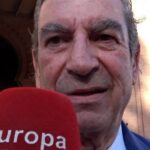 El provocador mensaje del ex de Ágatha Ruiz de la Prada: «¿Quién es Carmen Lomana?»