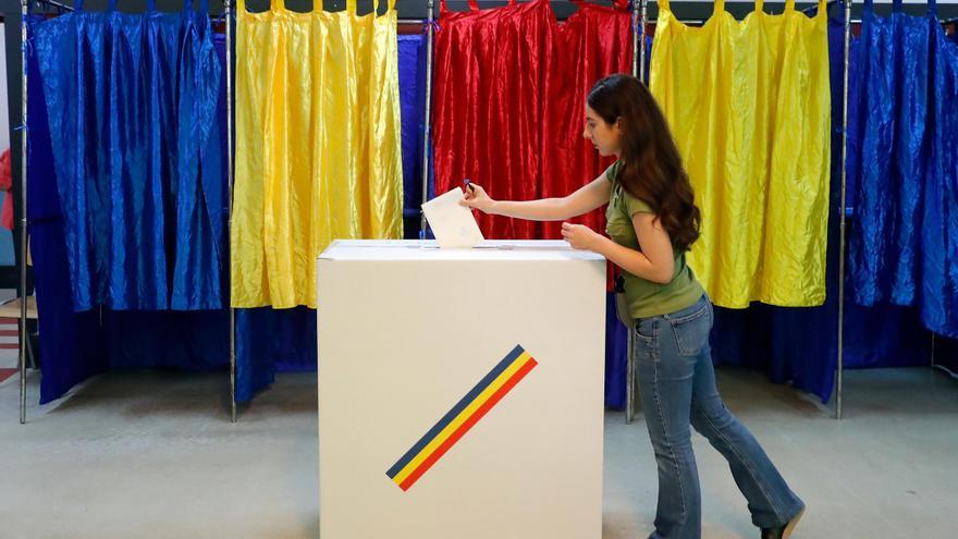 La participación en la segunda vuelta de las presidenciales rumanas se dispara hasta el 47%