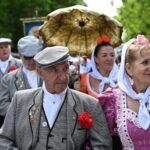 Los madrileños celebran su fiesta más castiza en la Pradera de San Isidro
