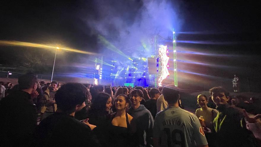 Las discos móviles conquistan las fiestas de los pueblos ante el ‘pinchazo’ de las orquestas: “Somos más económicas”