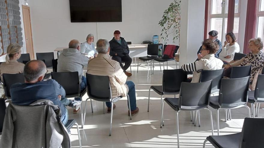 La Plataforma contra la Contaminación de Gijón celebra su reunión mensual