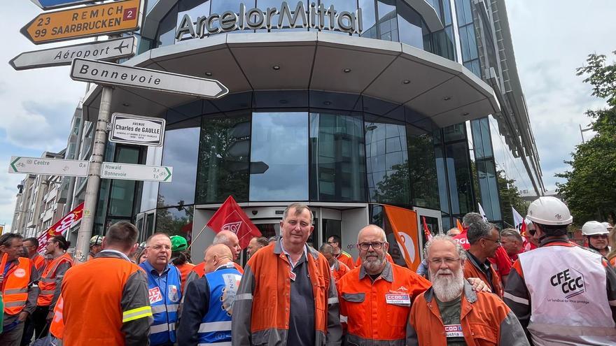El comité europeo de ArcelorMittal exige la retirada de los traslados a la India que afectan a Asturias