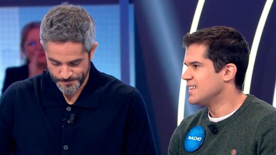 Polémica en Pasapalabra al reaparecer en plató un excompañero de Roberto Leal: «Te veía por…»