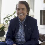 El cantante Raphael ha hablado por primera vez tras su linfoma cerebral: «Todo lo que recuerdo es confuso»