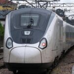Vuelven los retrasos a la alta velocidad asturiana: parados cerca de León