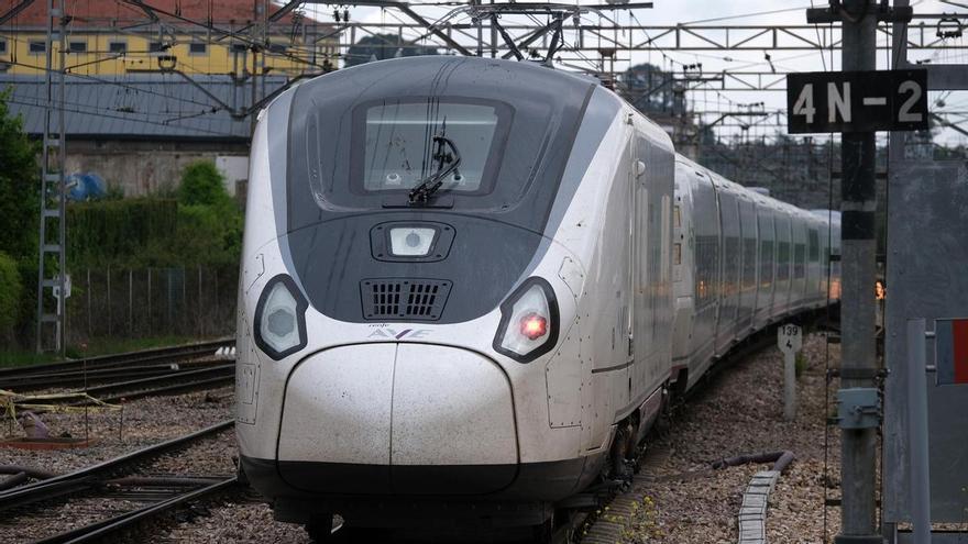 Vuelven los retrasos a la alta velocidad asturiana: parados cerca de León