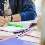 La vitamina recomendada por Harvard para rendir mejor en los exámenes finales, según expertos