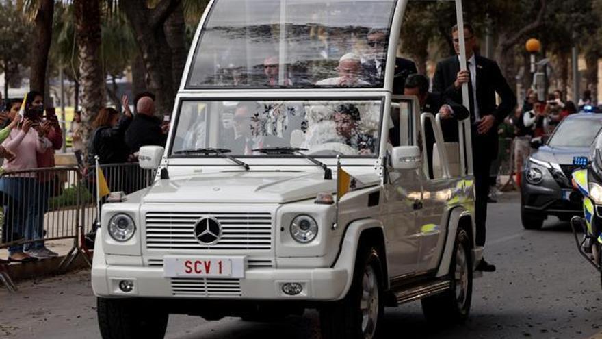 Este es el nuevo coche del Papa León XIV
