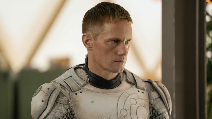 Alexander Skarsgård: «A veces creo que la IA nos llevará al Juicio Final»