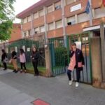 VÍDEO: Protesta ante el colegio de El Llano en Gijón
