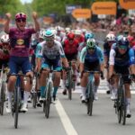 Pedersen recupera el jersey rosa en la despedida albanesa del Giro