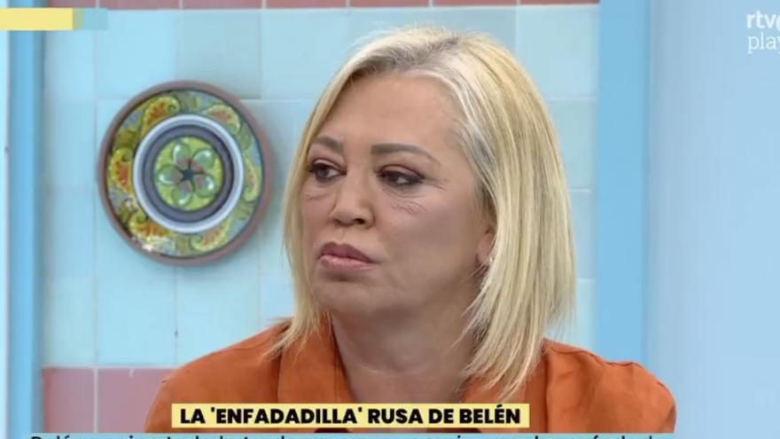 Belén Esteban amenaza con abandonar ‘La familia de la tele’: «No me gusta ni el formato ni los temas»