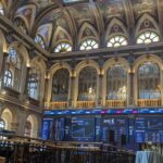 El Ibex 35 abre en verde y se agarra a los 14.100 puntos