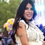 Isa Pantoja se estrena en La familia de la tele con un contundente mensaje a su madre sobre el embarazo: «Vengo con una misión…»
